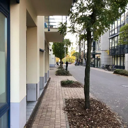 Sonnige Im Zentrum Mit Terrasse U Tiefgarage - Netflix & Prime Apartmán Lipsko