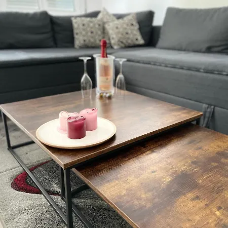 公寓 Sonnige Im Zentrum Mit Terrasse U Tiefgarage - Netflix & Prime